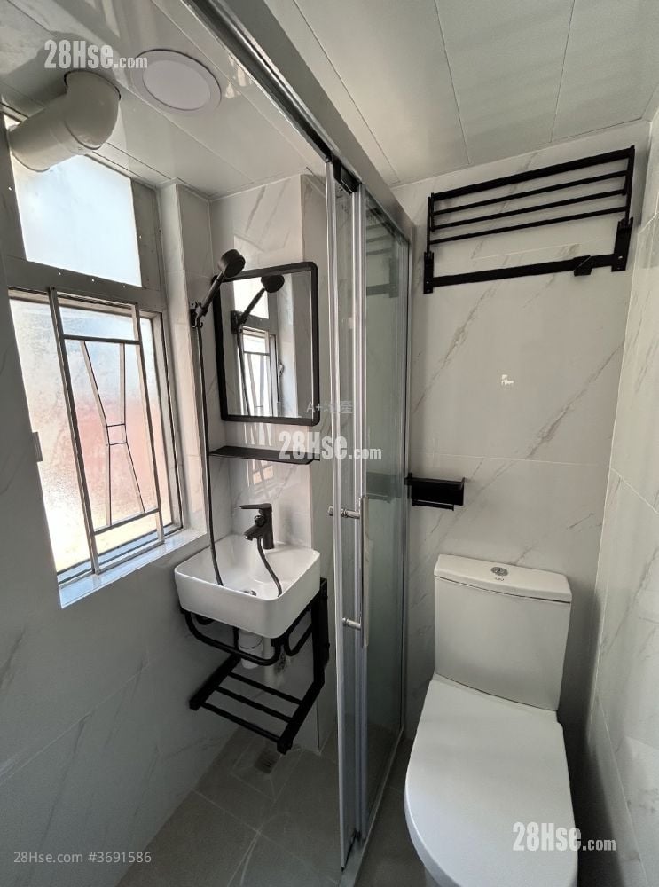 Hop Yee Building Rental Studio , 1 Bathroom 160 ft²