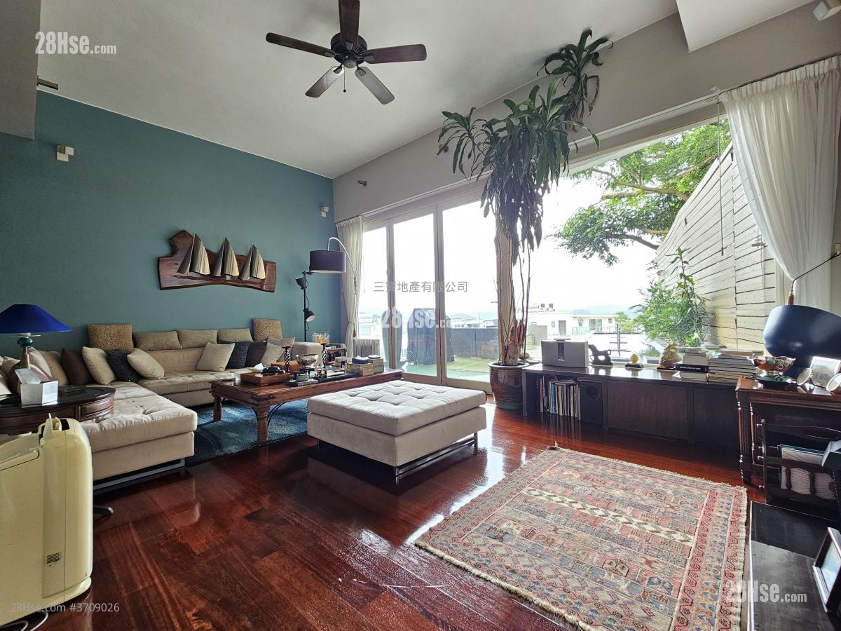 Golden Cove Lookout Sell 3 Bedrooms , 2 Bathrooms 1,762 ft²