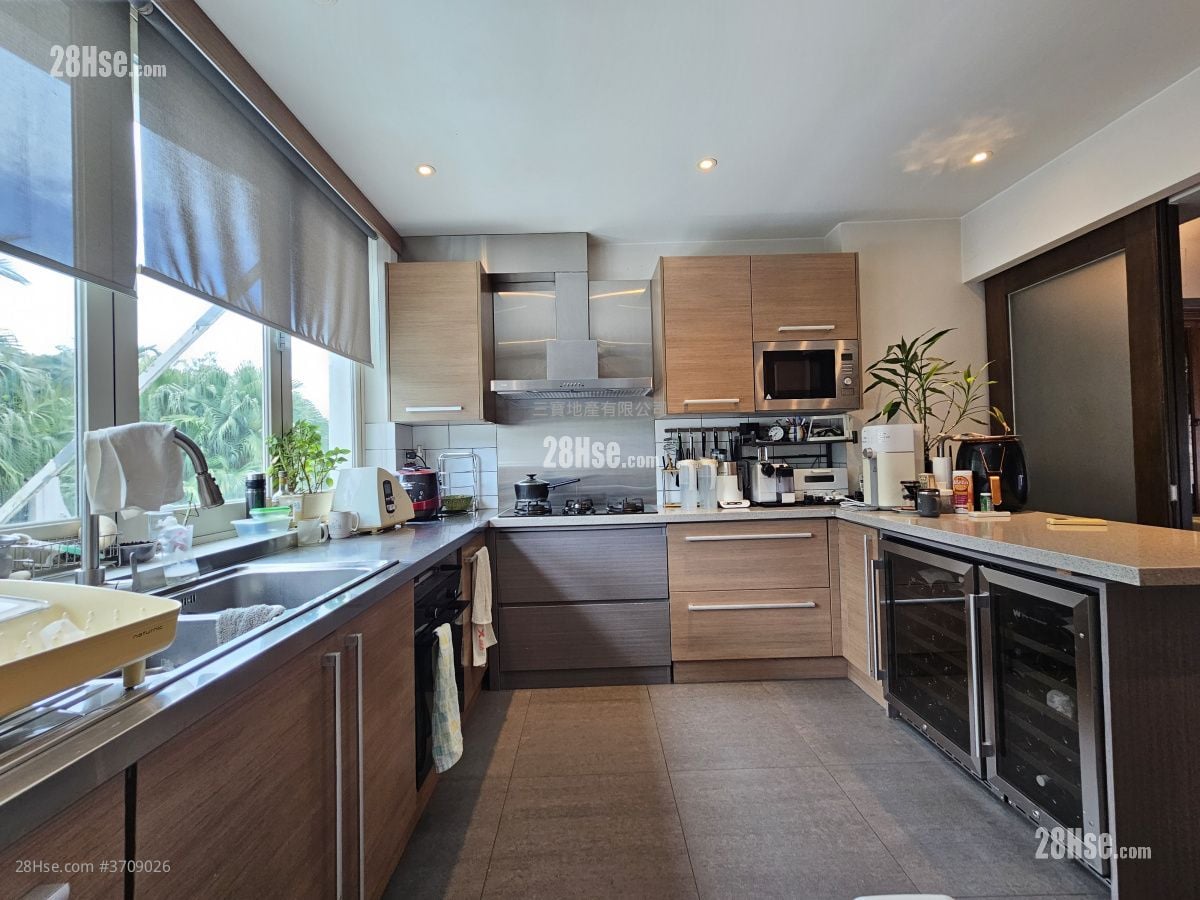 Golden Cove Lookout Sell 3 Bedrooms , 2 Bathrooms 1,762 ft²