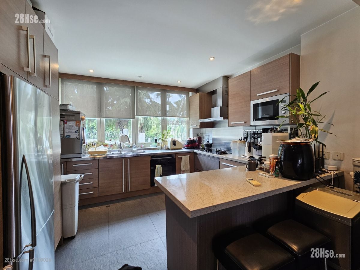 Golden Cove Lookout Sell 3 Bedrooms , 2 Bathrooms 1,762 ft²