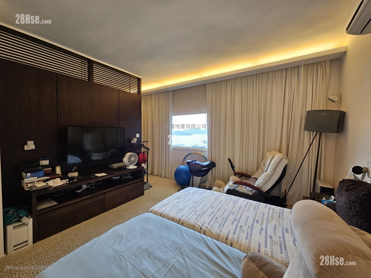 Golden Cove Lookout Sell 3 Bedrooms , 2 Bathrooms 1,762 ft²