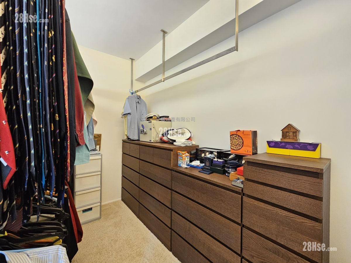 Golden Cove Lookout Sell 3 Bedrooms , 2 Bathrooms 1,762 ft²