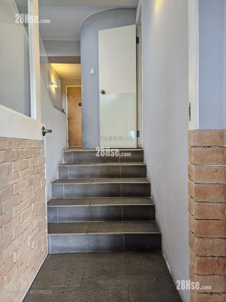 Golden Cove Lookout Sell 3 Bedrooms , 2 Bathrooms 1,762 ft²