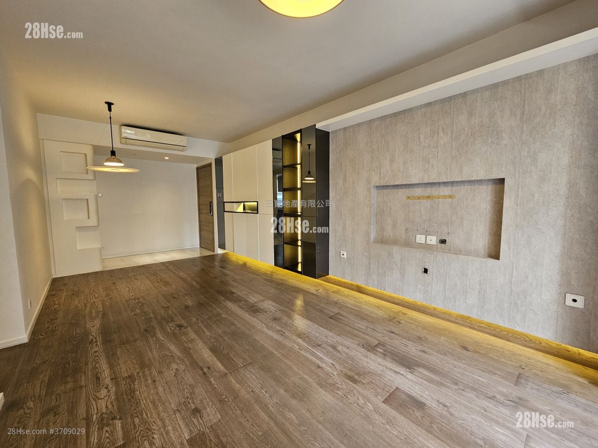 Winsome Park Sell 2 Bedrooms , 2 Bathrooms 829 ft²