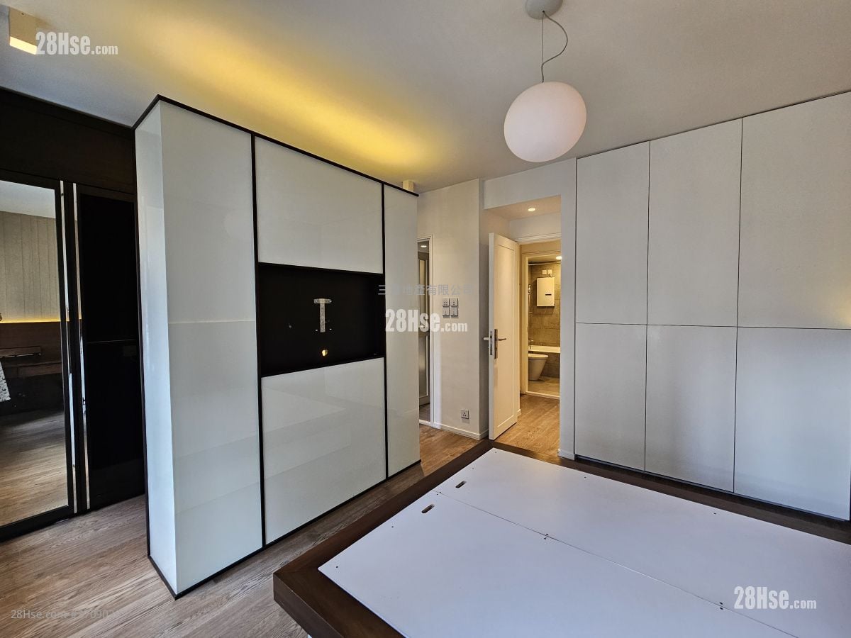 Winsome Park Sell 2 Bedrooms , 2 Bathrooms 829 ft²