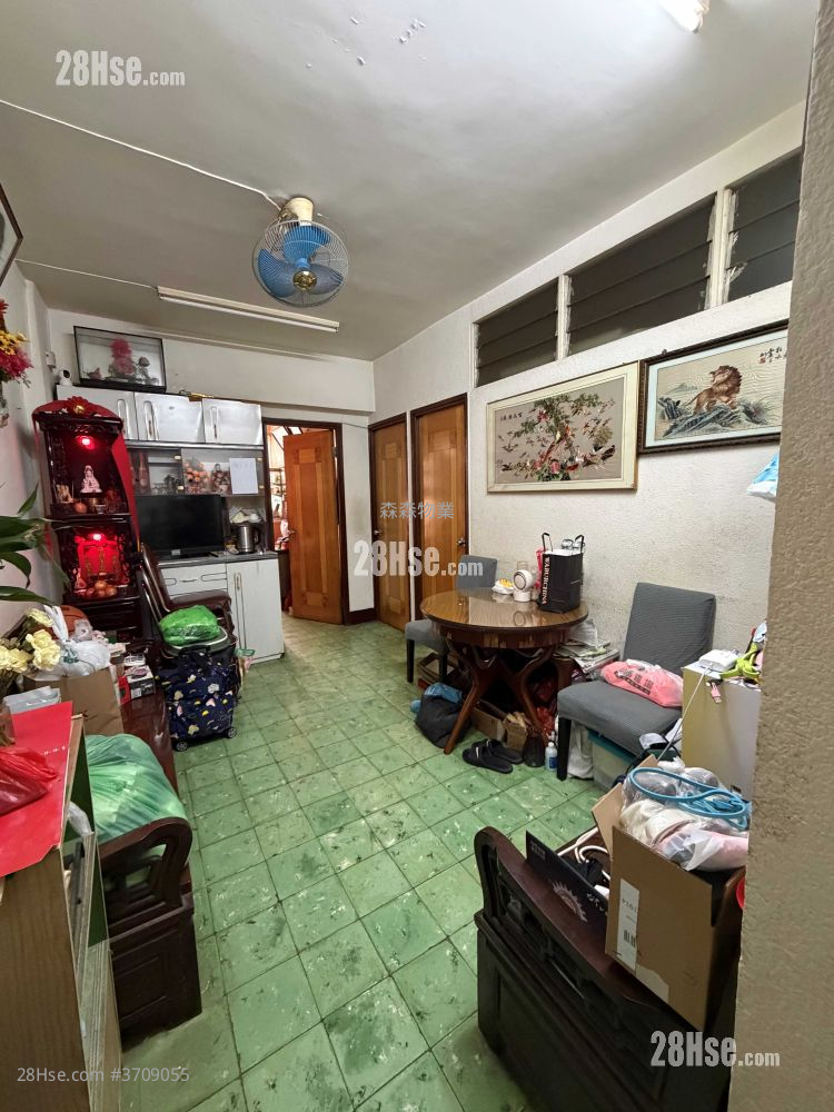 四海大廈 售盤 3 房 , 1 浴室 497 平方呎