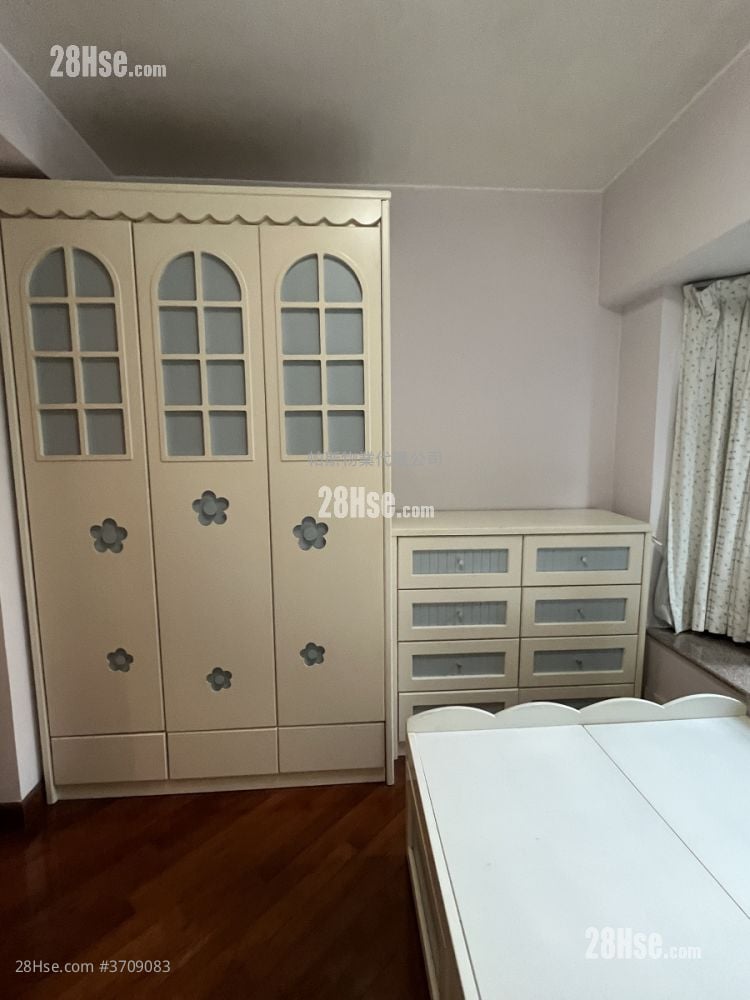 海欣花园 售盘 2 房 , 1 浴室 511 平方尺