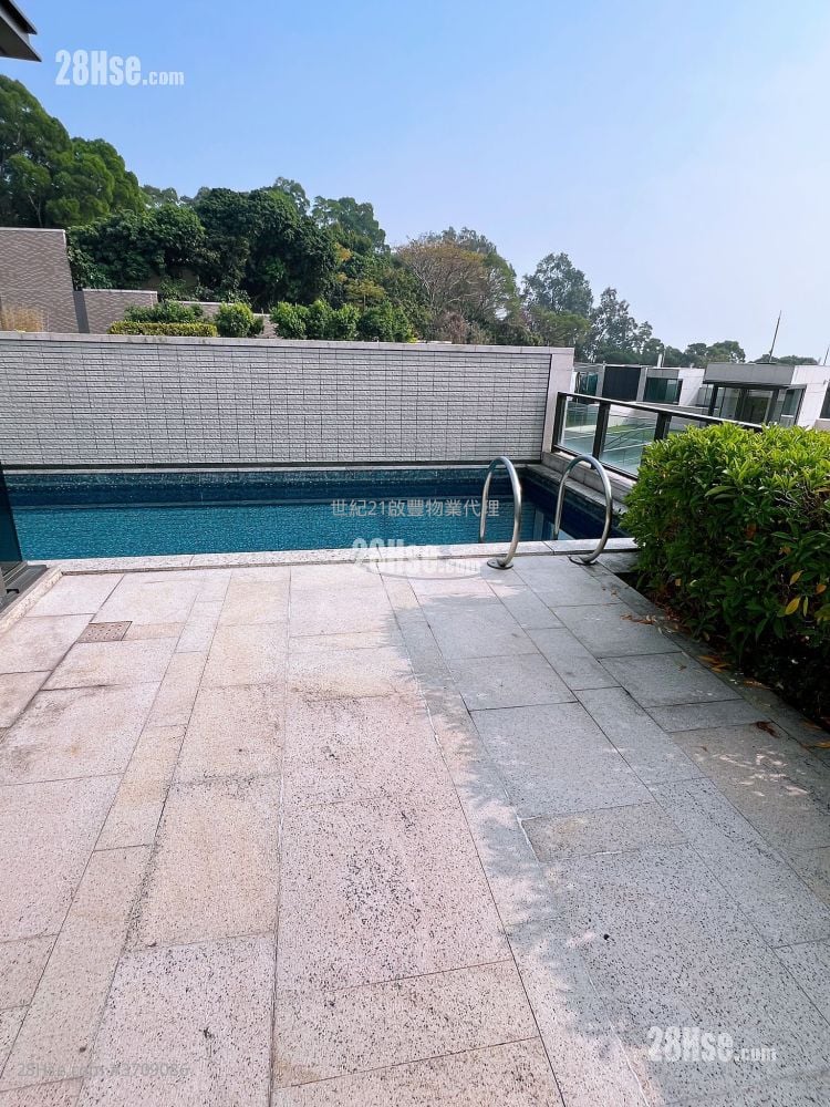 Peak Castle Sell 4 Bedrooms 3,374 ft²