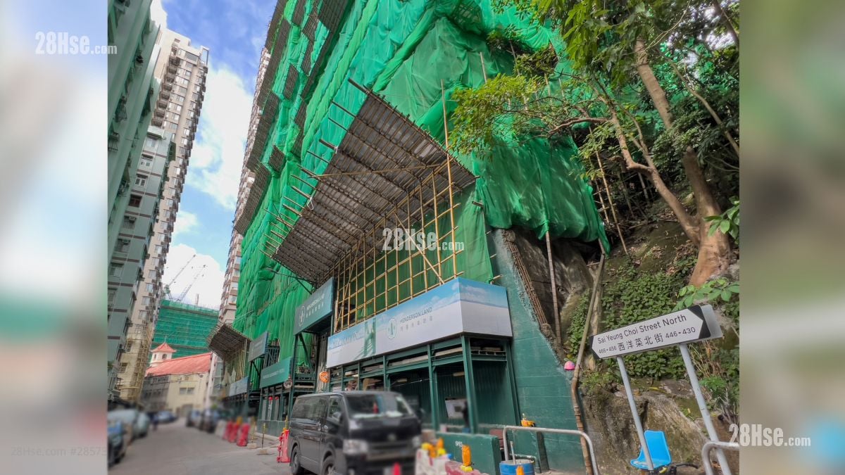 曉柏峰 周邊環境: 項目外的西洋菜北街, 人流較少