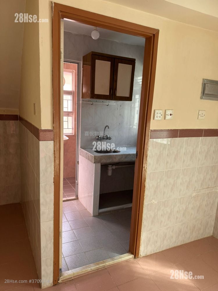 村屋 租盘 1 房 , 1 浴室 350 平方尺