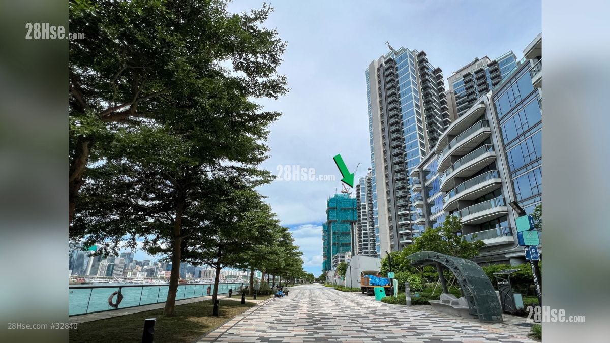 柏蔚森 II 設施: 項目 (綠色箭嘴部分) 附近設有啟德海濱長廊