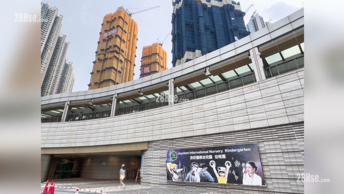 凱柏峰 III 商場: 日出康城 the Loahas 設有各種食肆商