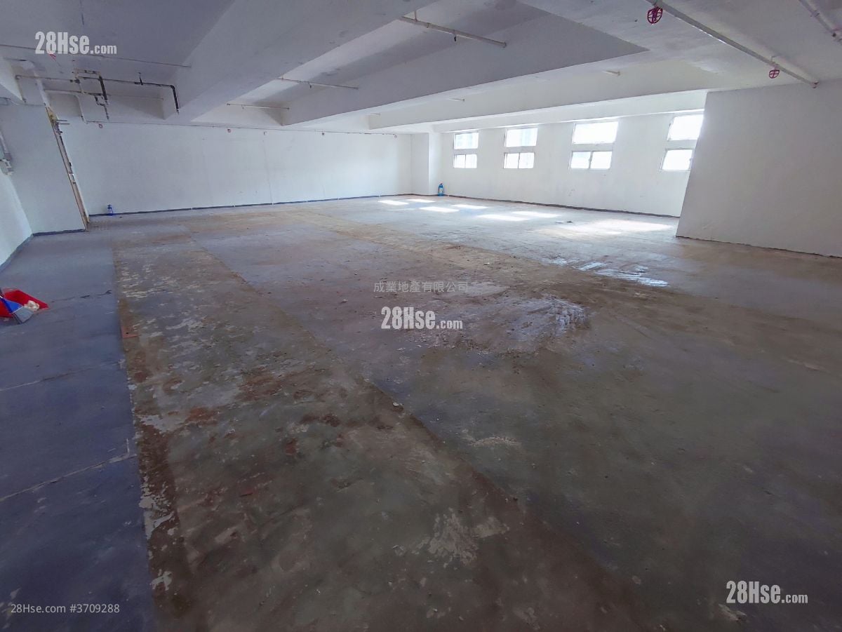 Yee Kuk Industrial Centre Rental 1,900 ft²