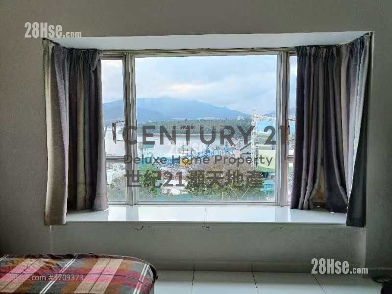 比华利山别墅 售盘 5+ 房 , 3 浴室 1,606 平方尺