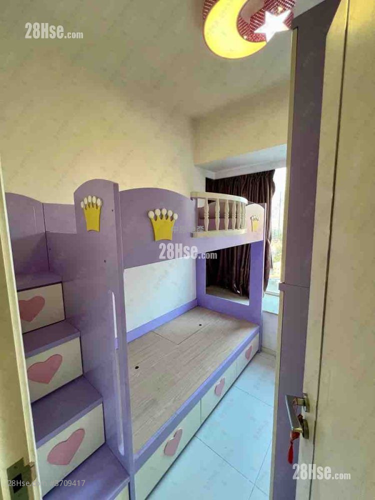 原築 售盤 3 房 449 平方呎