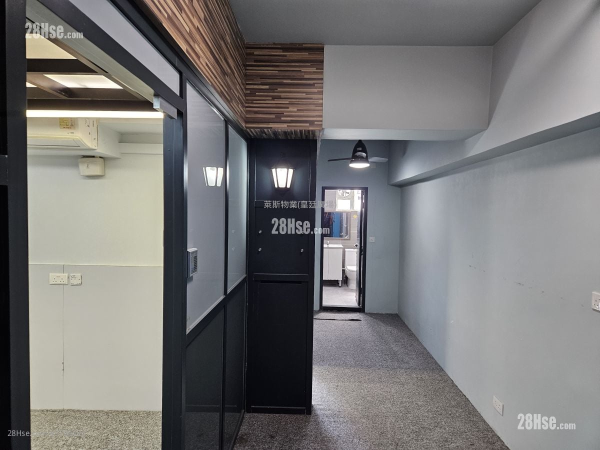 榮興工業大廈 租盤 2 房 , 1 廁所 592 平方呎