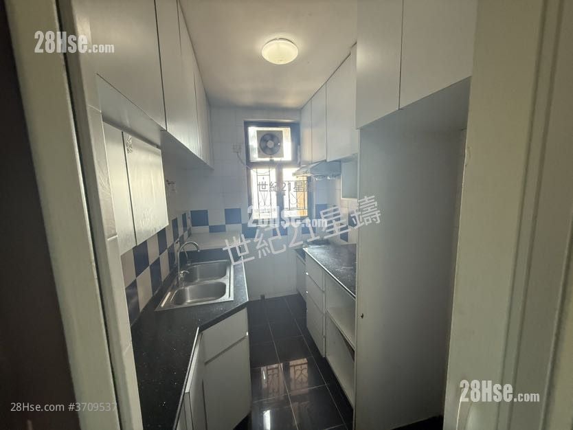 Chi Fu Fa Yuen Sell 3 Bedrooms , 1 Bathroom 588 ft²
