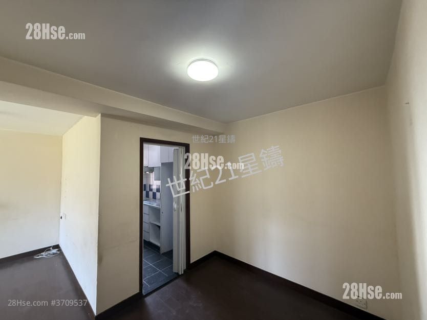 Chi Fu Fa Yuen Sell 3 Bedrooms , 1 Bathroom 588 ft²