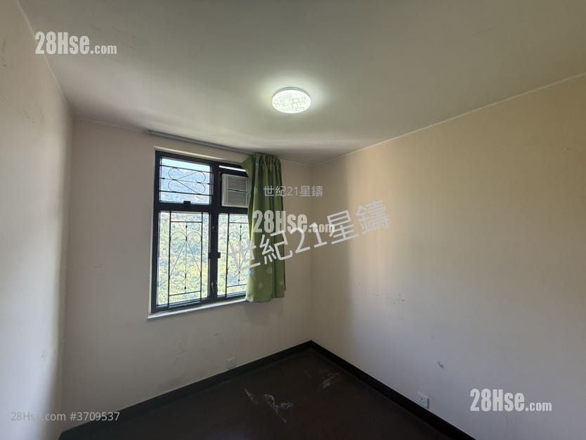 Chi Fu Fa Yuen Sell 3 Bedrooms , 1 Bathroom 588 ft²