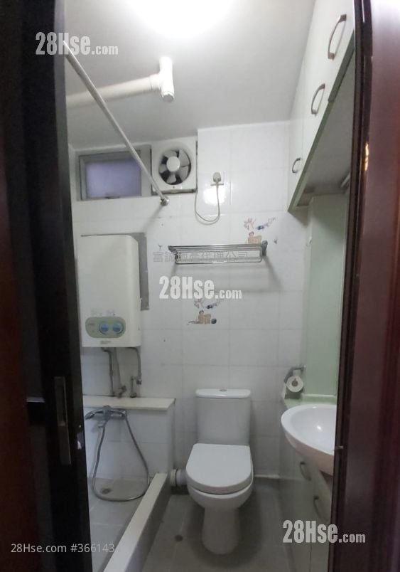Fung Chuen Court Sell 1 Bathroom 598 ft²