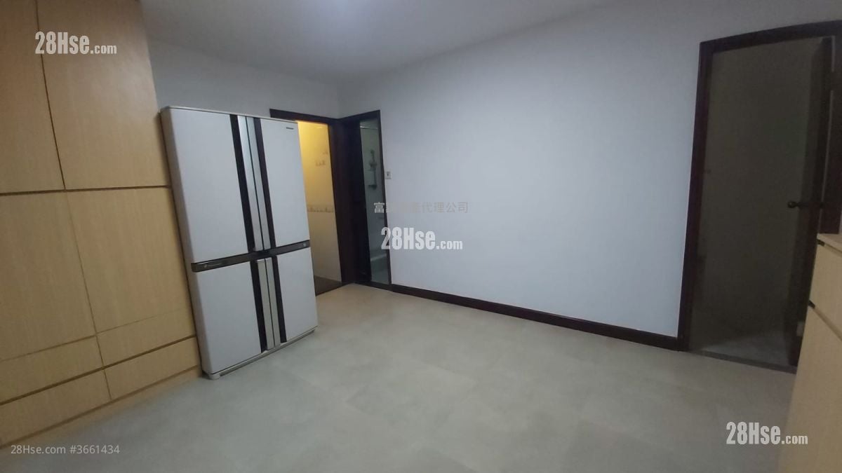 Fung Chuen Court Sell 1 Bathroom 598 ft²