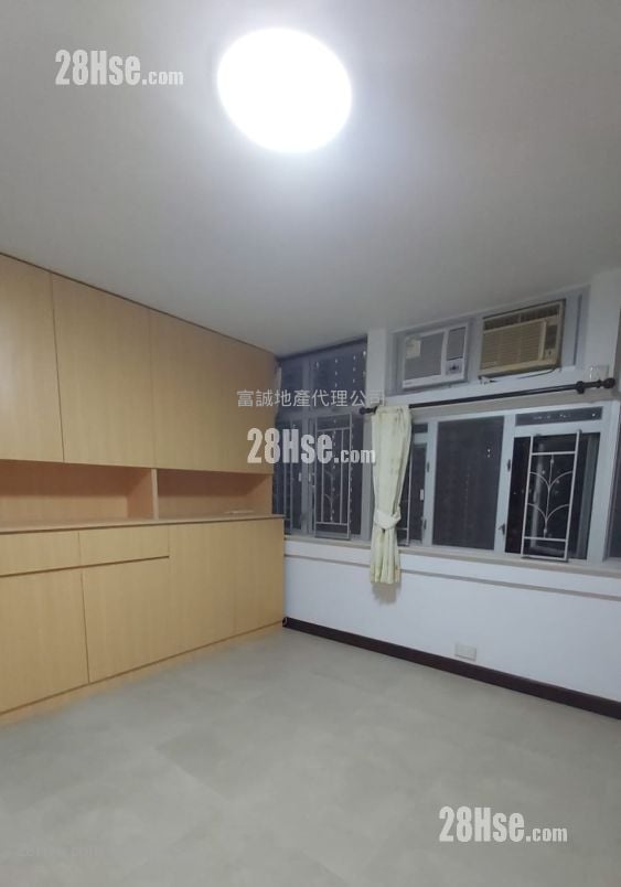 Fung Chuen Court Sell 1 Bathroom 598 ft²