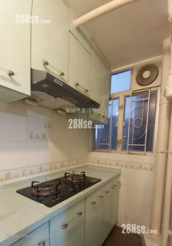 Fung Chuen Court Sell 1 Bathroom 598 ft²