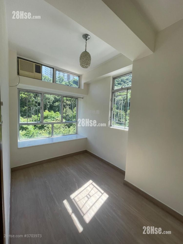 利丰大厦 租盘 2 房 370 平方尺