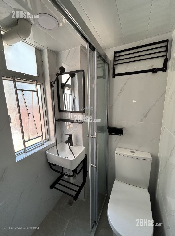 宏發樓 租盤 1 房 , 1 浴室 160 平方呎