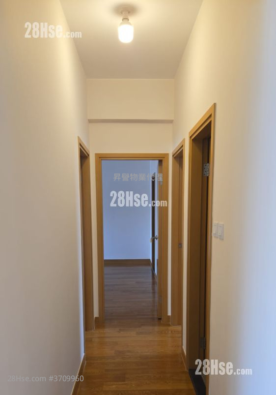 The Dahfuldy Rental 3 Bedrooms , 2 Bathrooms 1,514 ft²