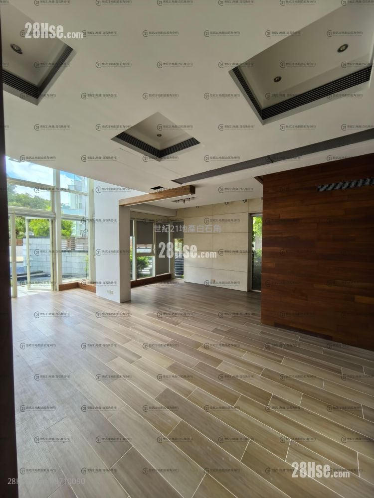 L'utopie Rental 4 Bedrooms , 3 Bathrooms 1,566 ft²