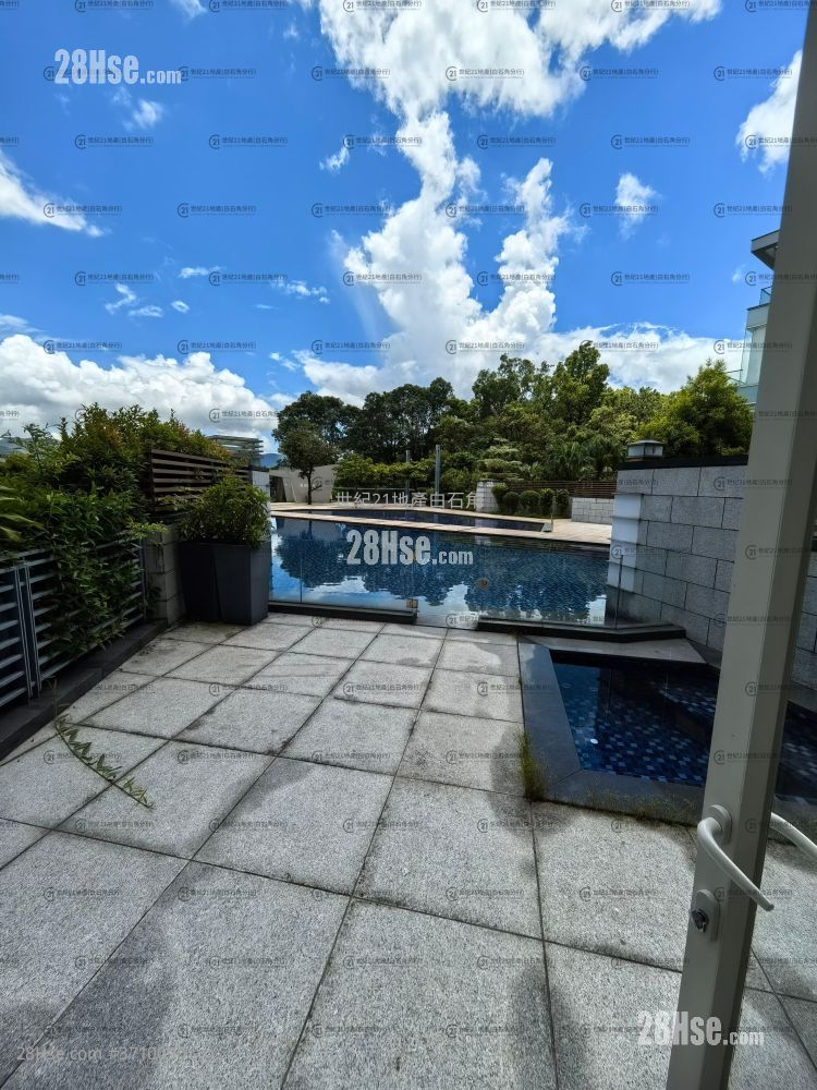 L'utopie Rental 4 Bedrooms , 3 Bathrooms 1,566 ft²