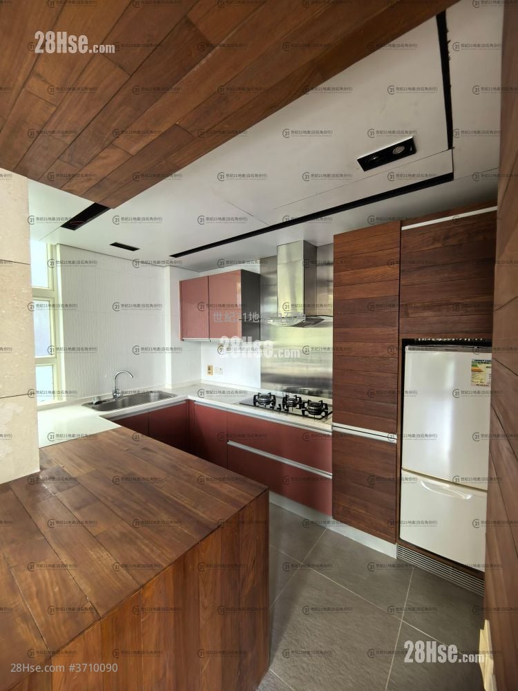 L'utopie Rental 4 Bedrooms , 3 Bathrooms 1,566 ft²