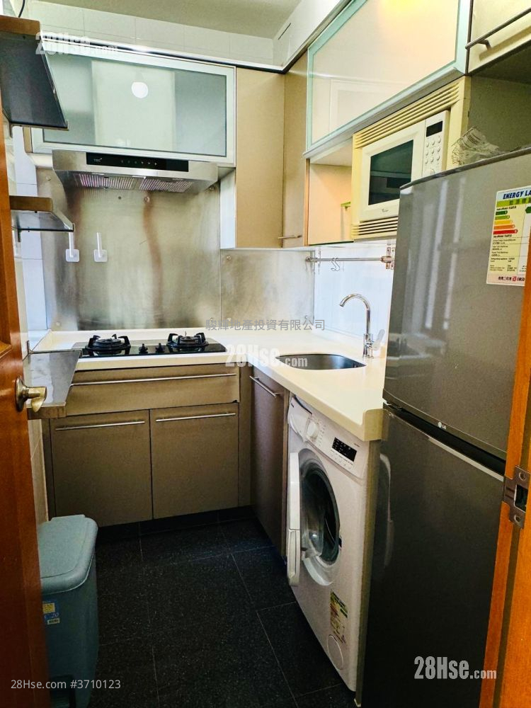 窩打老道8號 售盤 2 房 , 1 浴室 441 平方呎