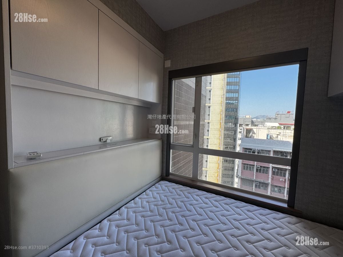 Well-Found Building Sell 1 Bedroom , 1 Bathroom 319 ft²