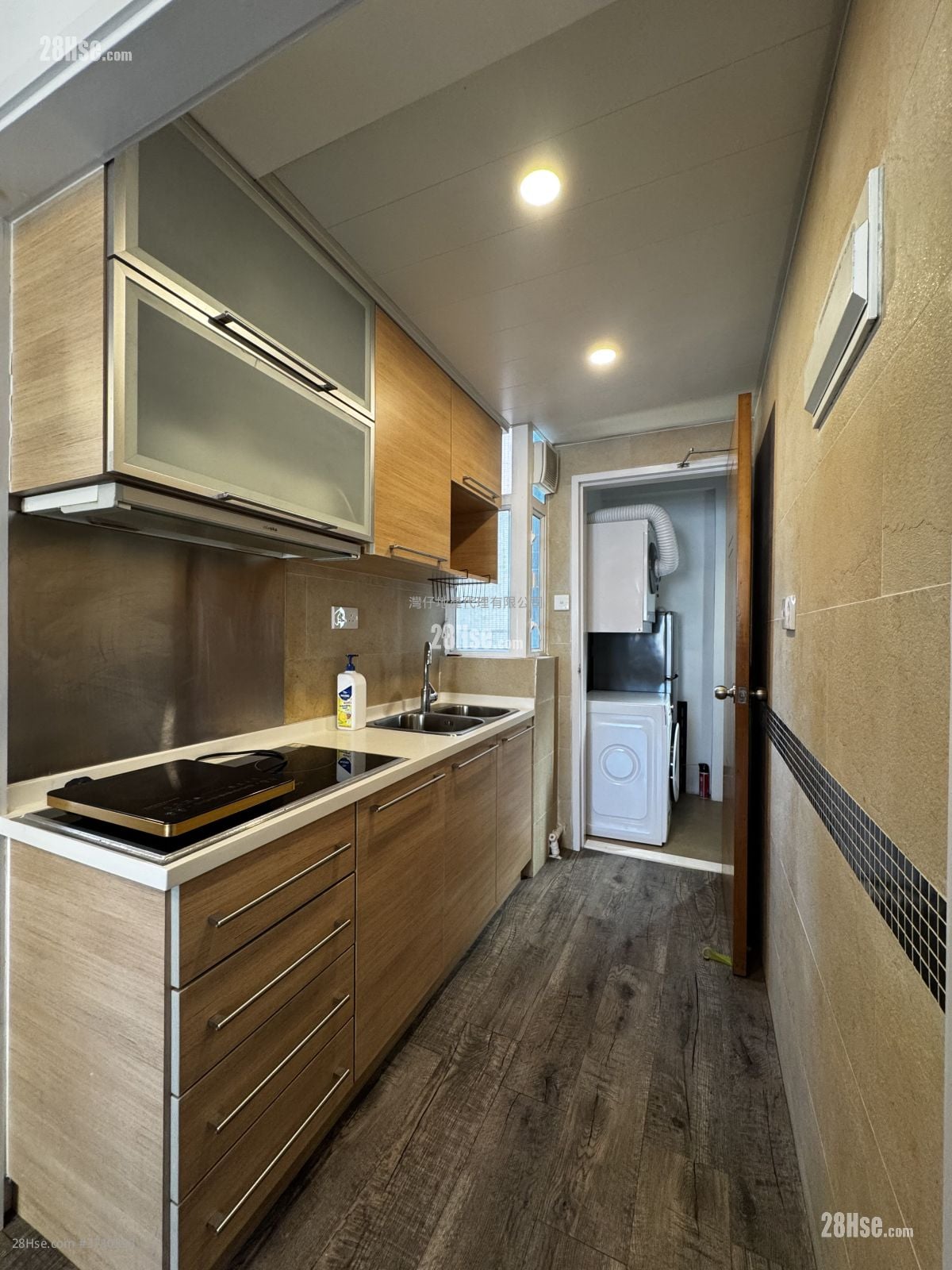 Well-Found Building Sell 1 Bedroom , 1 Bathroom 319 ft²