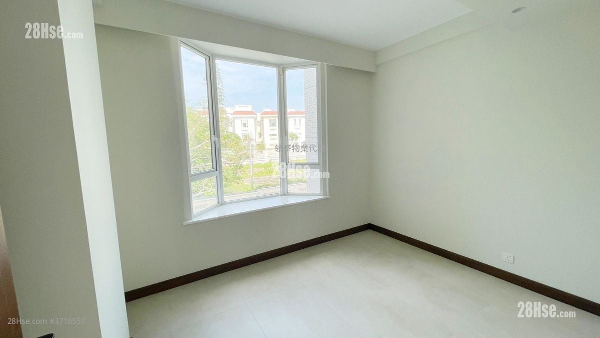 Hillgrove Sell 4 Bedrooms , 3 Bathrooms 1,724 ft²