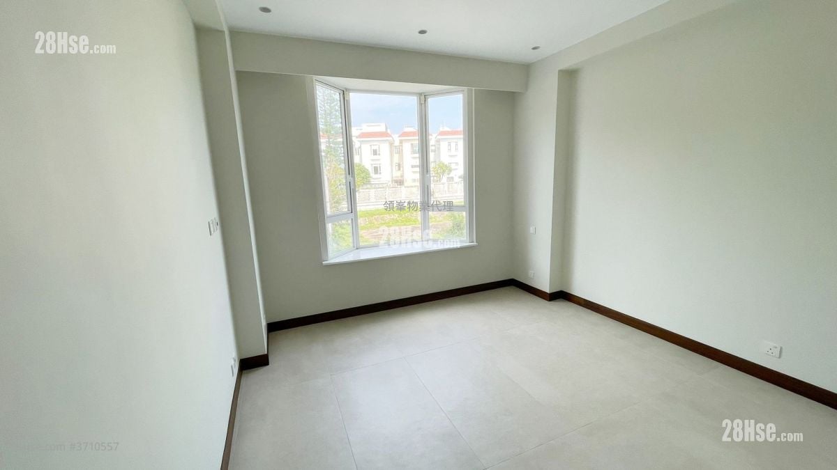 Hillgrove Sell 4 Bedrooms , 3 Bathrooms 1,724 ft²