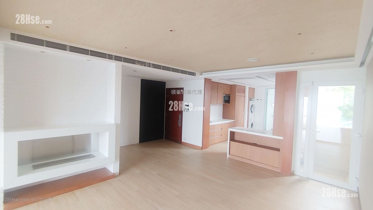 Hillgrove Sell 4 Bedrooms , 3 Bathrooms 1,724 ft²