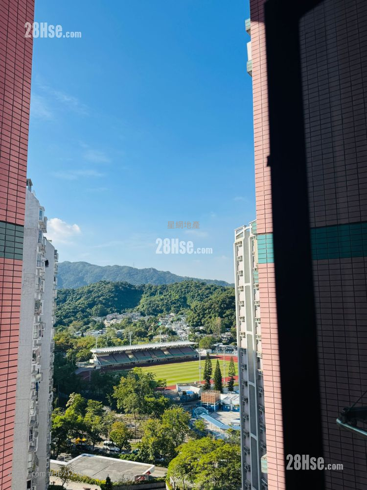 Fuller Gardens Sell 2 Bedrooms , 1 Bathroom 496 ft²