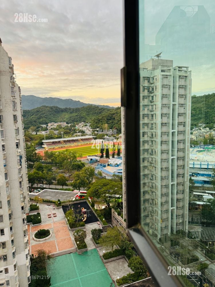 Fuller Gardens Sell 2 Bedrooms , 1 Bathroom 496 ft²