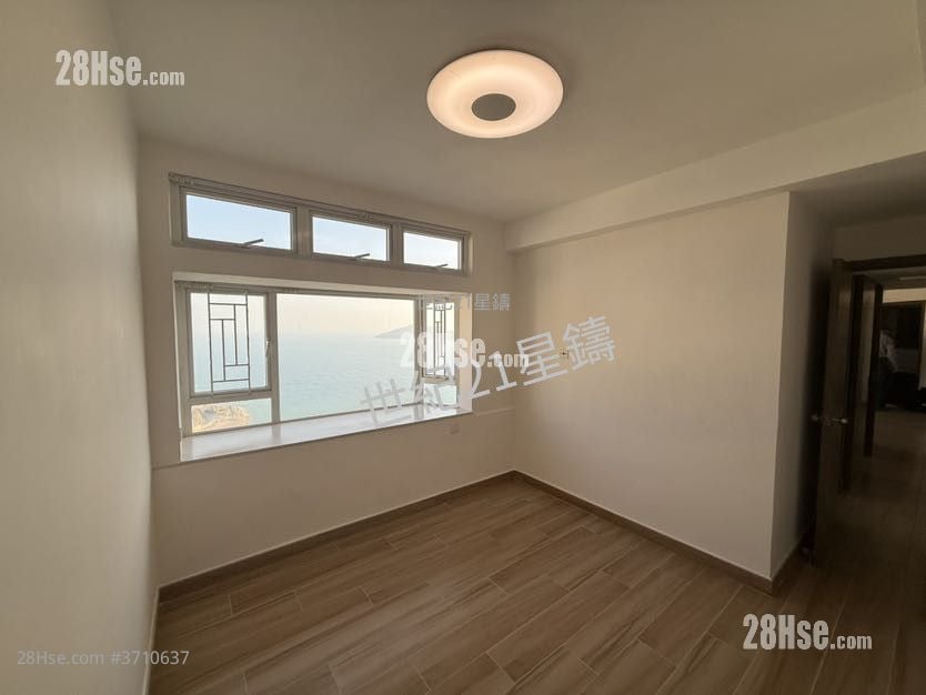 South Horizons Sell 3 Bedrooms , 2 Bathrooms 639 ft²