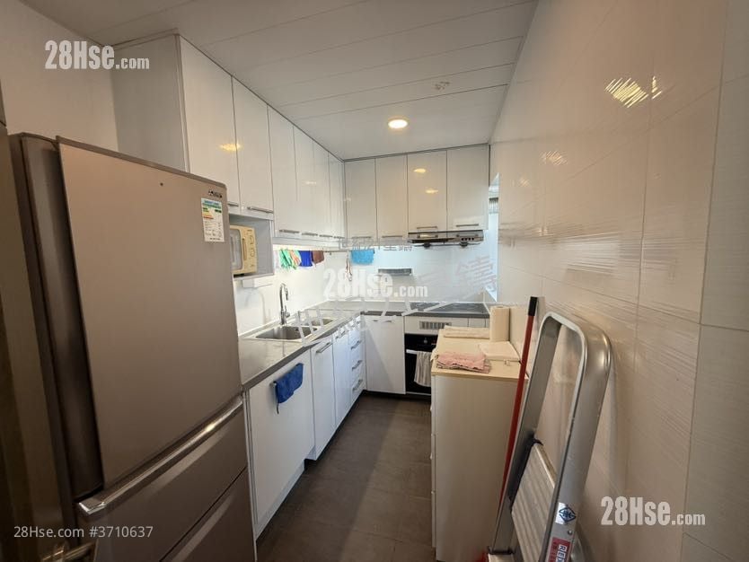 South Horizons Sell 3 Bedrooms , 2 Bathrooms 639 ft²