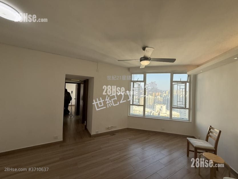 South Horizons Sell 3 Bedrooms , 2 Bathrooms 639 ft²