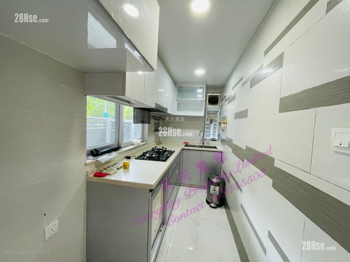 村屋 售盤 3 房 , 2 浴室