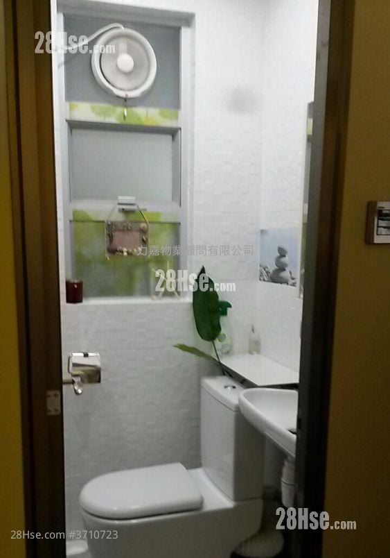 Marble Court Sell 2 Bedrooms , 1 Bathroom 299 ft²