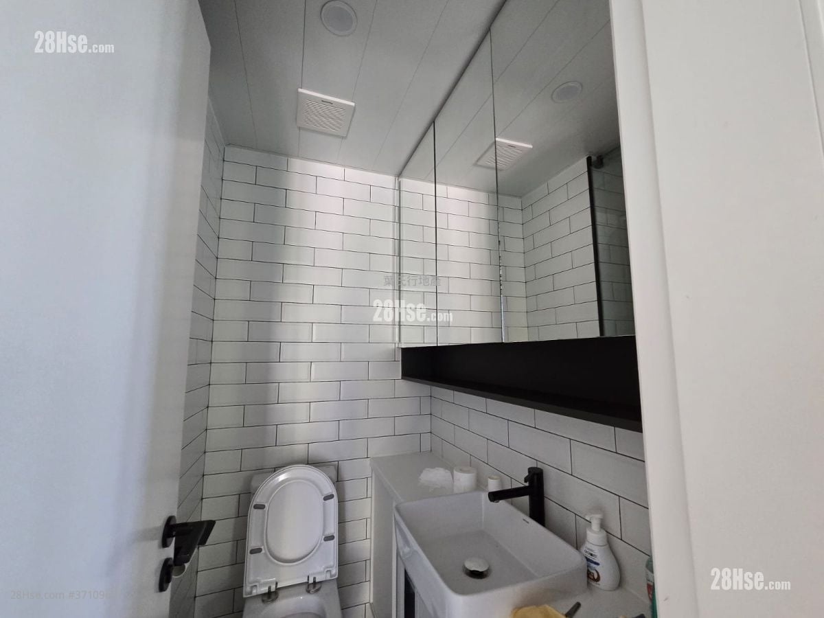 The Hillgrove Sell 3 Bedrooms , 2 Bathrooms 736 ft²