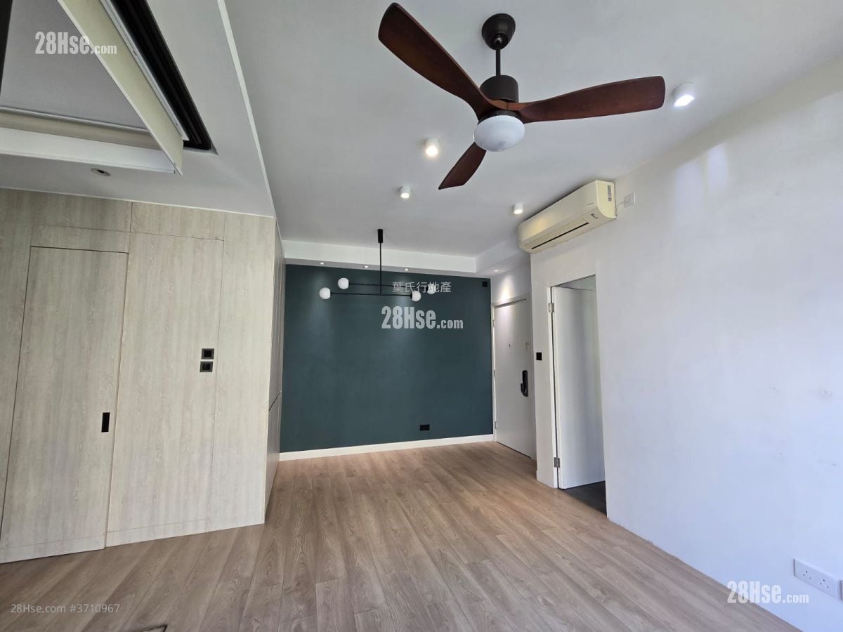 The Hillgrove Sell 3 Bedrooms , 2 Bathrooms 736 ft²