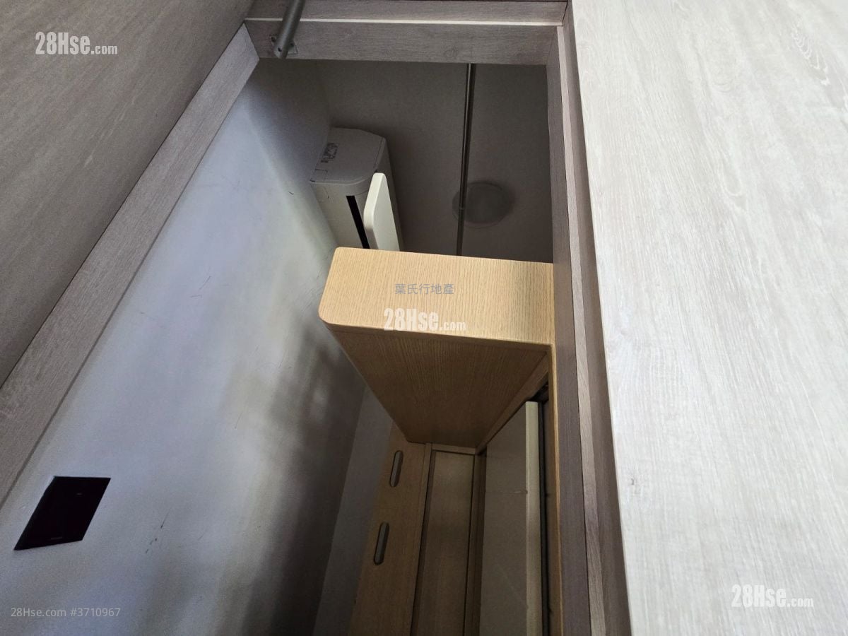 The Hillgrove Sell 3 Bedrooms , 2 Bathrooms 736 ft²