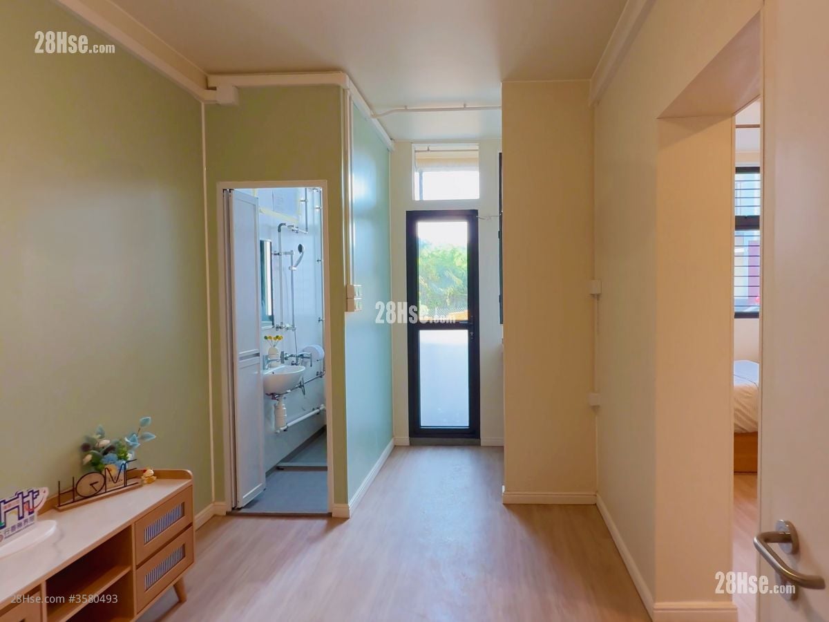 living room: T-Loft@Lau Fau Rental Studio , 1 Bathroom 302 ft²